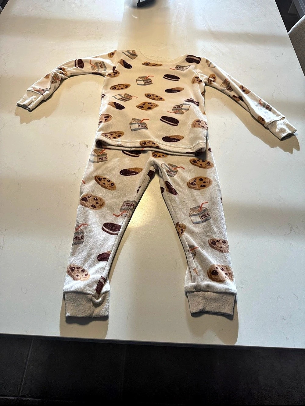 Carter's cookie One-Piece Pajama in Cream Size 2T